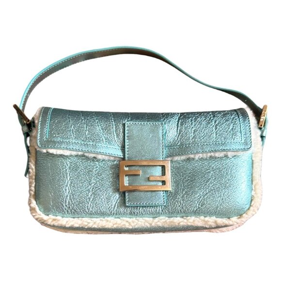 Fendi Handbags - Fendi baguette